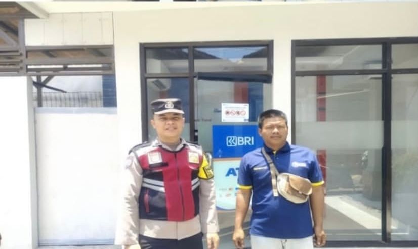 Prekat Polsek Banyusari Giat Patroli Jalan Raya Antisipasi Kejahatan