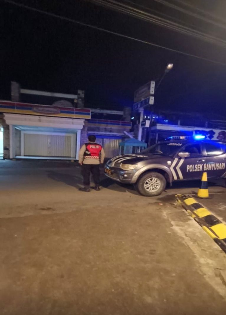 Prekat Polsek Banyusari Giat Patroli Jalan Raya Antisipasi Kejahatan