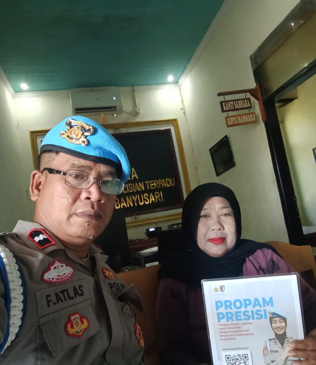 Polsek Banyusari Melaksanakan Sosialisasi QR Barcode ke Masyarakat Pengaduan Divisi Propam Polri Bidpropam Polda Jabar