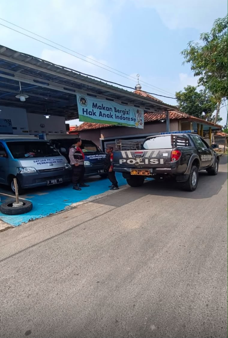 Anggota Polsek Banyusari Melaksanakan Patroli SPPG Desa Banyuasih