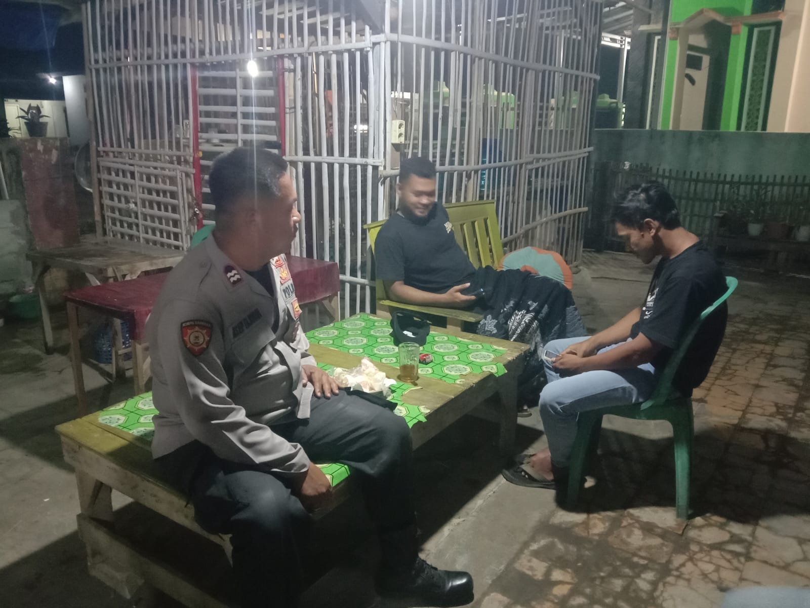 Bhabinkamtibmas Telagasari Sampaikan Himbauan Waspada TPPO kepada Warga Desa Binaan