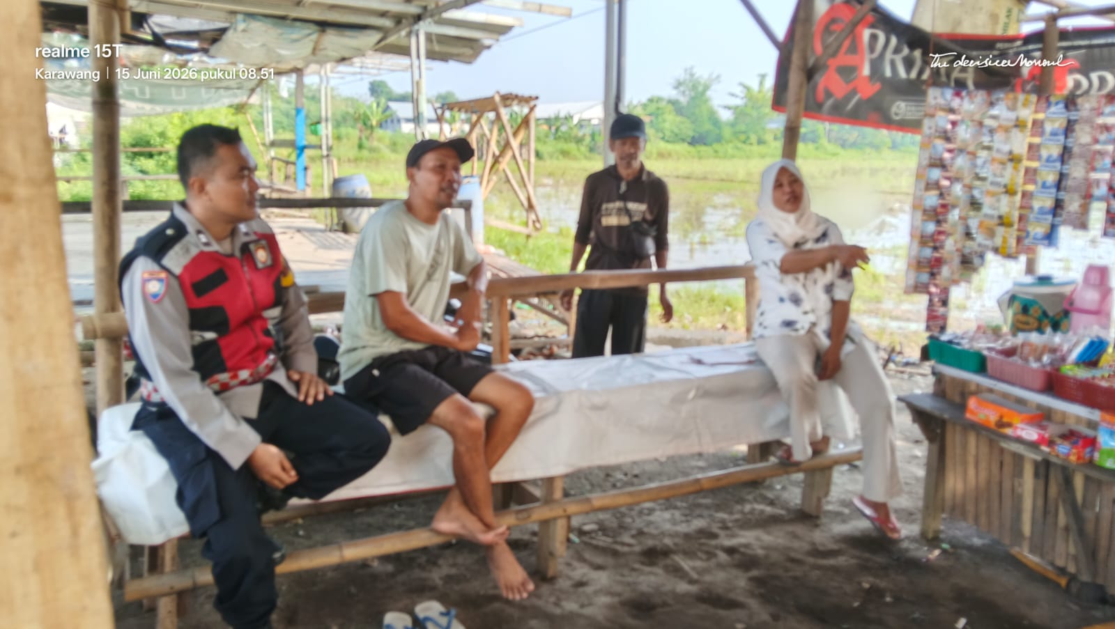 Bhabinkamtibmas Polsek Telagasari Ingatkan Warga Tetap Waspada Potensi TPPO