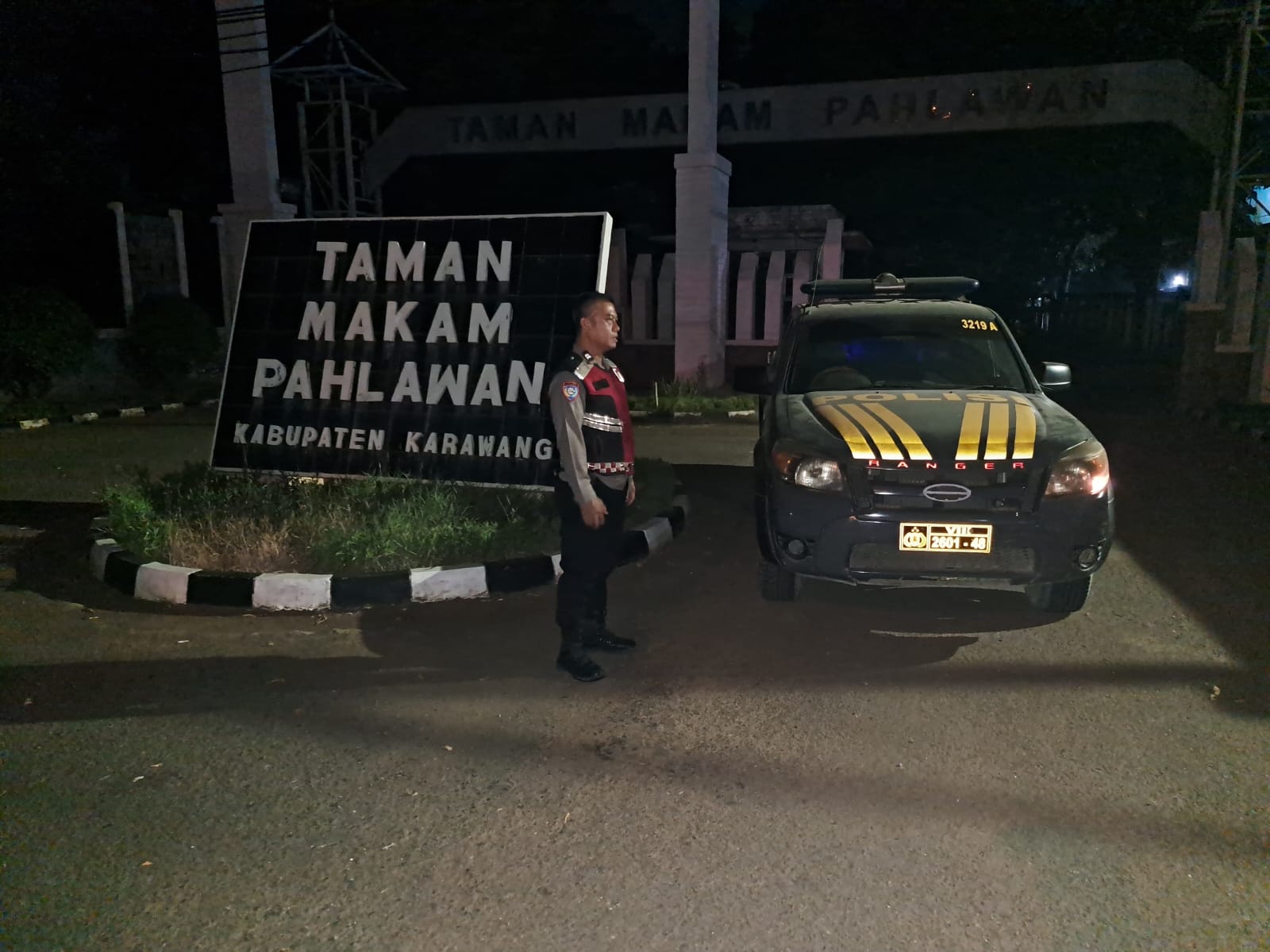 Cegah C3 dan Tawuran, Polsek Klari Patroli Malam di Perbatasan Tepatnya Depan TMP