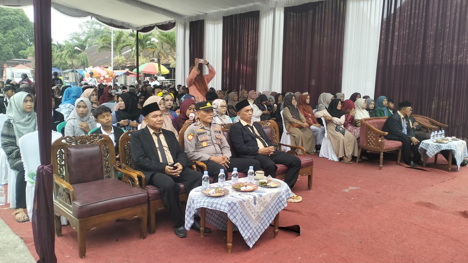 Kapolsek Banyusari Hadiri Acara Kenaikan Kelas Sekaligus Pelepasan Kelas Vi di SDN 1 Gempol