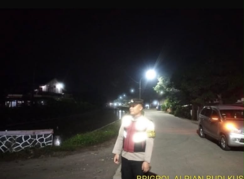 Prekat Polsek Banyusari Giat Patroli Jalan Raya Antisipasi Kejahatan