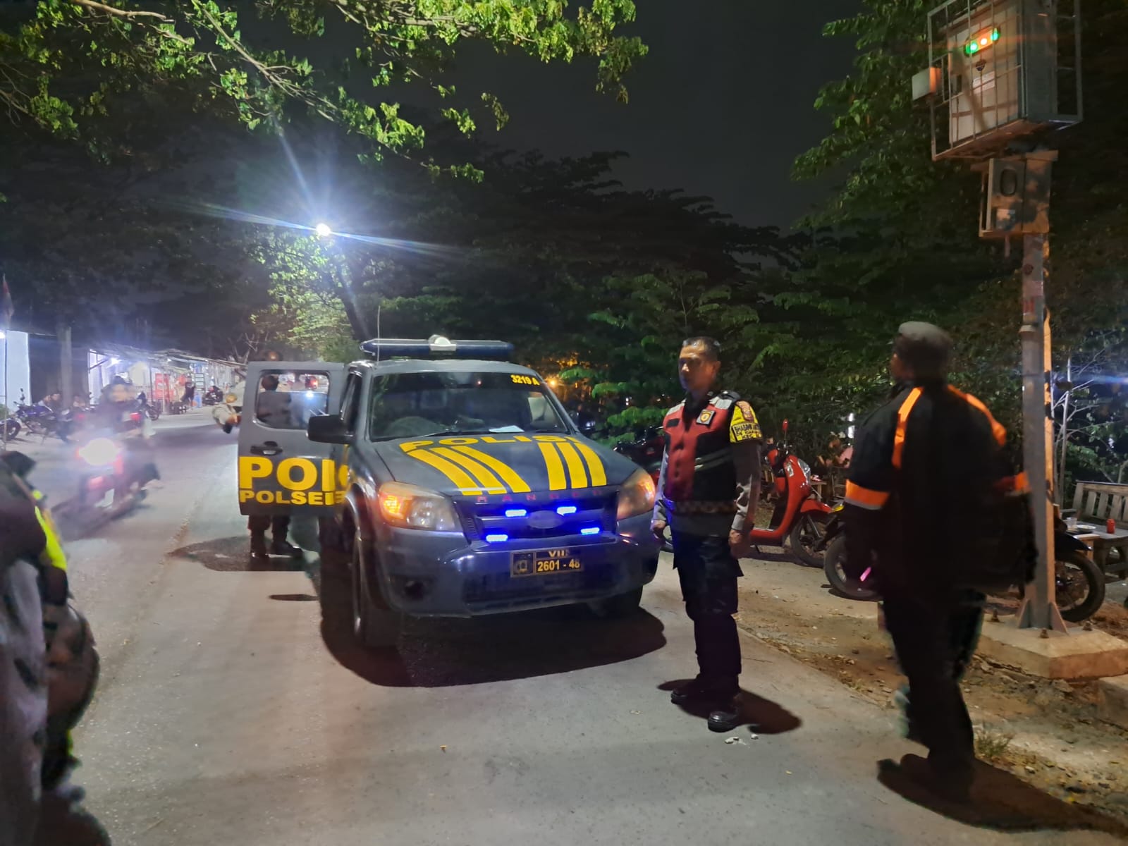 Patroli Dinihari Polsek Klari Sasaran Jalan Irigasi Walahar
