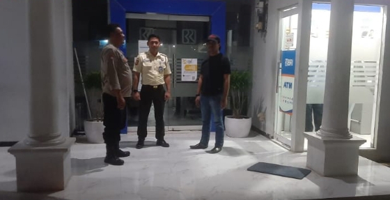 Polisi Telukjambe Barat Sosialisasikan Layanan Call Center 110 Ke Warga