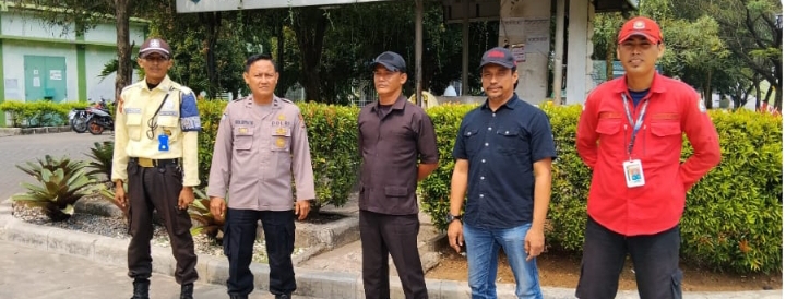 Antisipasi Gangguan Kamtibmas di Perusahaan, Polsek Telukjambe Barat Patroli Sambang Security Kantor Trans Heksa