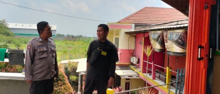 Ingatkan Warga, Personil Polsek Telukjambe Barat Edukasi Bahaya TPPO