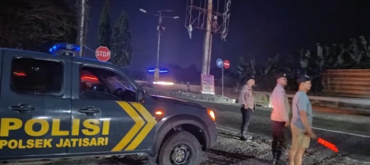 Personil Polsek Jatisari Gelar Patroli KRYD Malam di Jalan Pantura Gamon