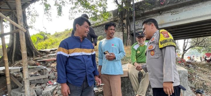Polsek Telukjambe Barat Sampaikan Nomor Layanan Lapor Pak Kapolres