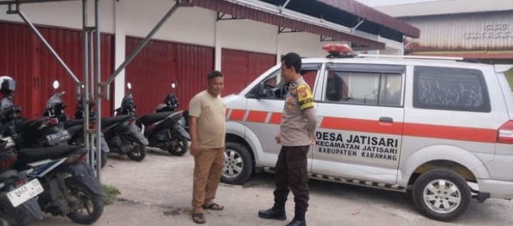 Bhabinkamtibmas Polsek Jatisari Imbau Kamtibmas kepada Sopir Ambulans