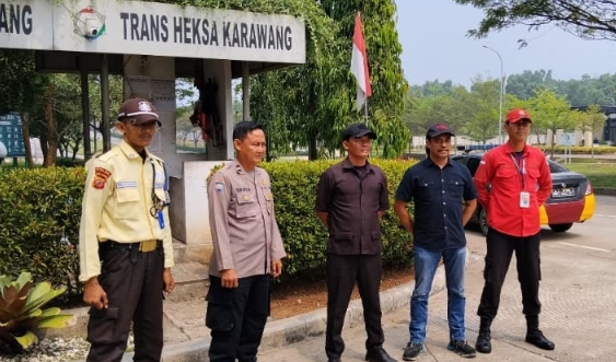 Polsek Telukjambe Barat Patroli dialog Sambangi Security Transheksa