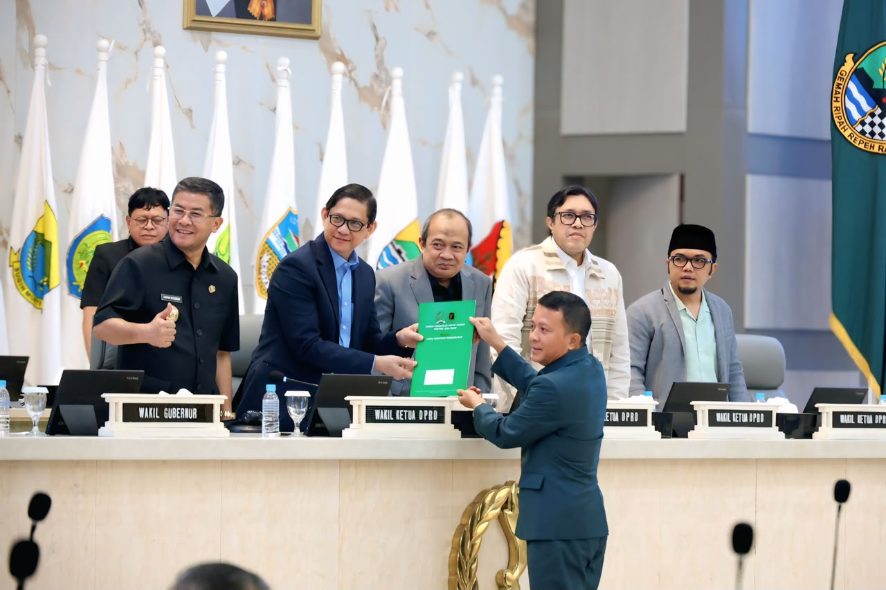 Fraksi-Fraksi DPRD Jabar Sampaikan Pandangan Umum terhadap Ranperda Pertanggungjawaban APBD 2025