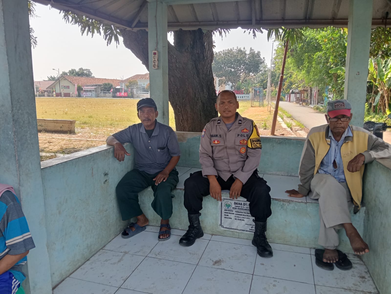 Bhabinkamtibmas Polsek Telagasari Sambangi Warga Binaan dan Sampaikan Himbauan Kamtibmas