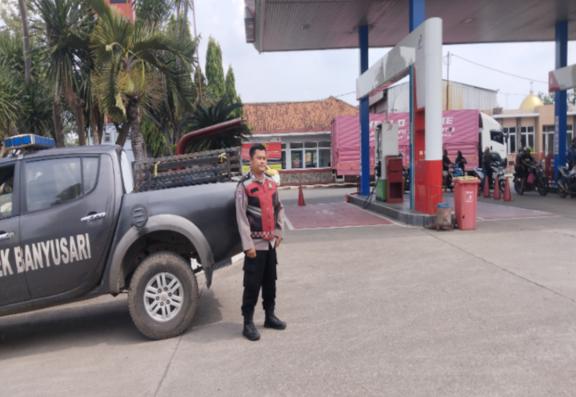 Kunjungi SPBU Gempol Patroli Prekat Polsek Banyusari di Siang Hari