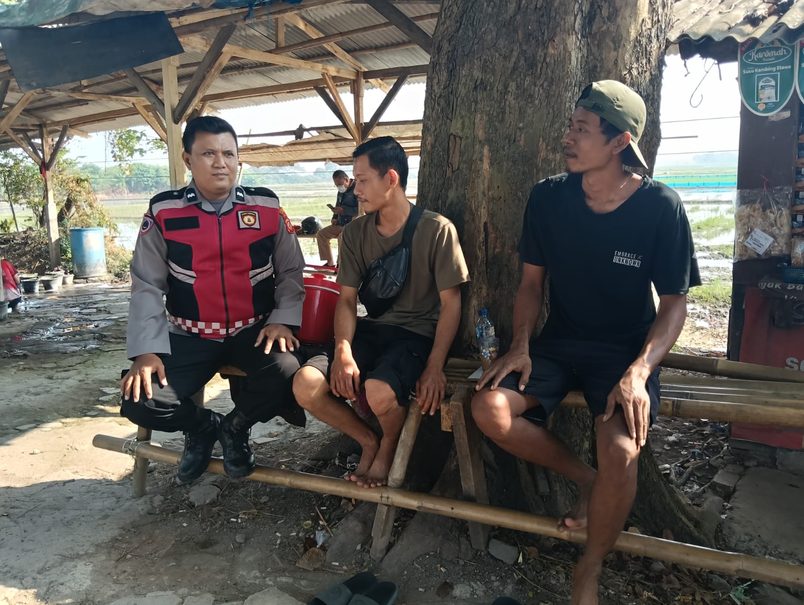 Bhabinkamtibmas Polsek Telagasari Sebar Himbauan TPPO Kepada Masyarakat Binaan