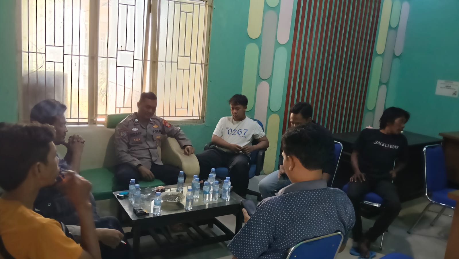 Bhabinkamtibmas Polsek Telagasari Ajak Warga Bersama-sama Waspadai Potensi Kenakalan Remaja