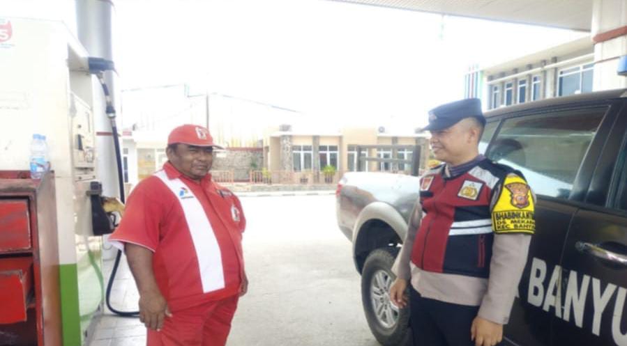 Kunjungi SPBU Gempol Patroli Prekat Polsek Banyusari di Siang Hari
