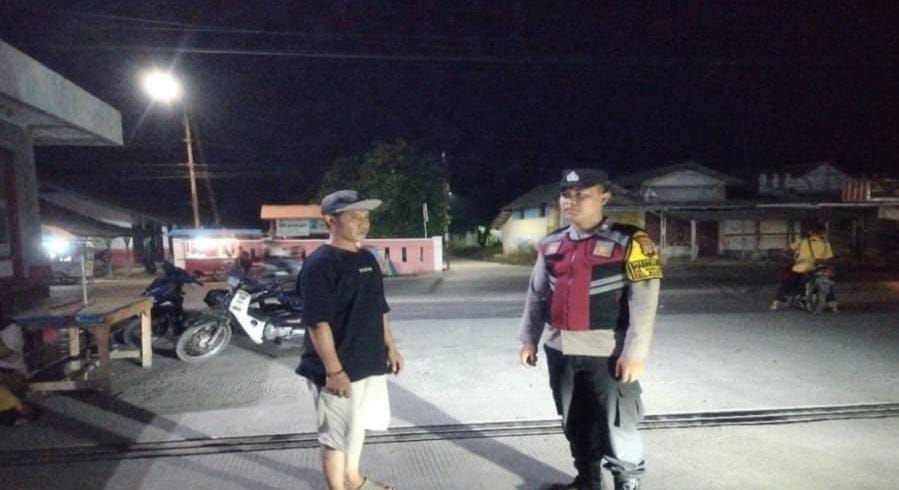 Prekat Polsek Banyusari Giat Patroli Jalan Raya Antisipasi Kejahatan