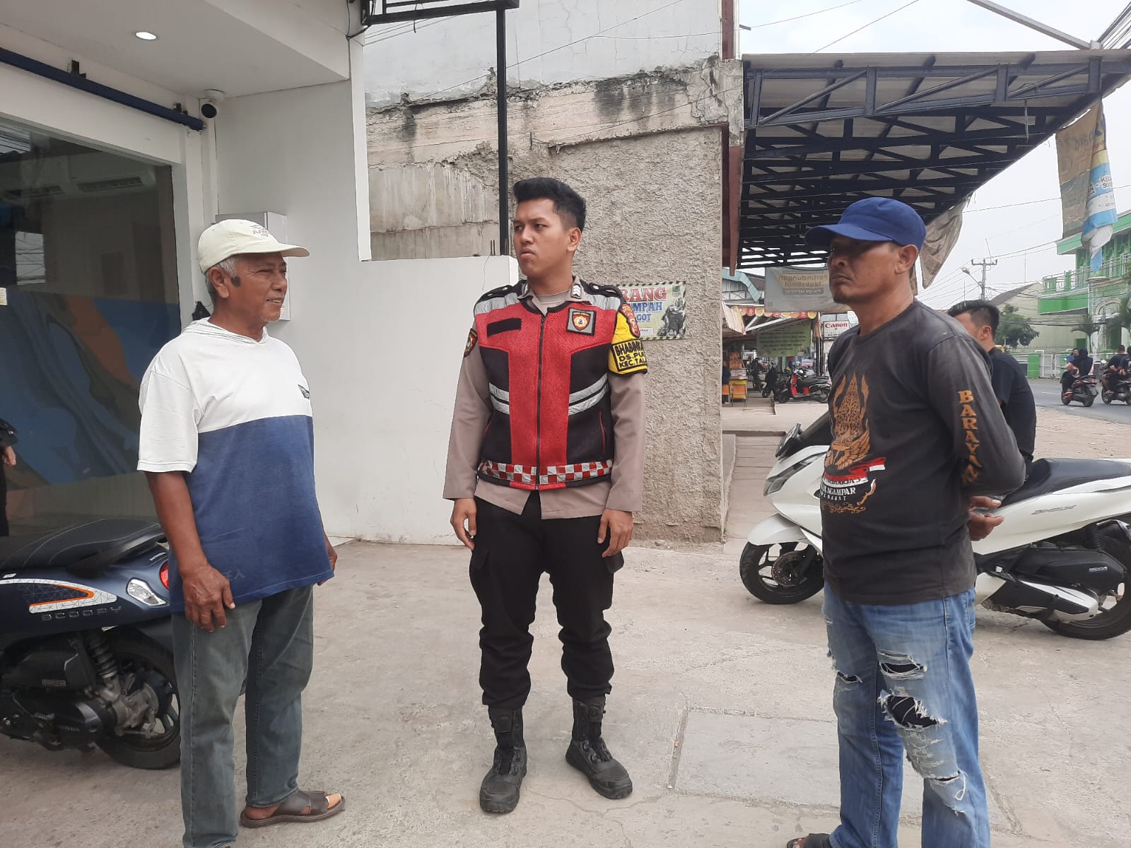 Cegah C3, Bhabinkamtibmas Polsek Telagasari Sebar Pesan Kamtibmas