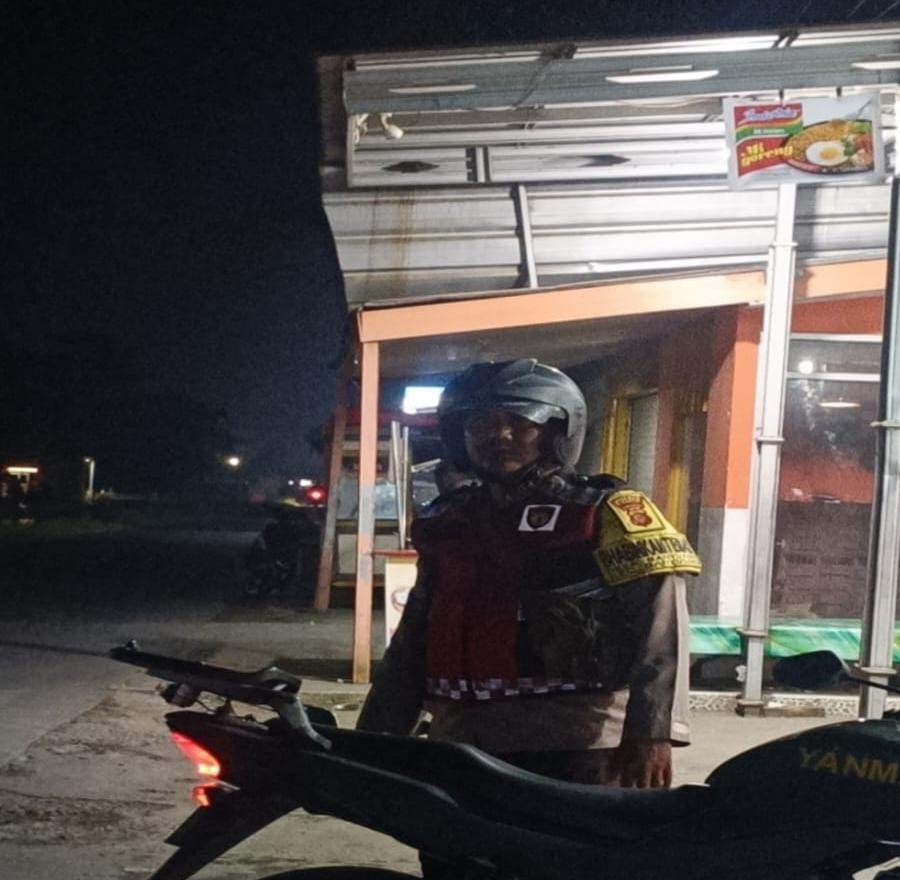 Prekat Polsek Banyusari Giat Patroli Jalan Raya Antisipasi Kejahatan