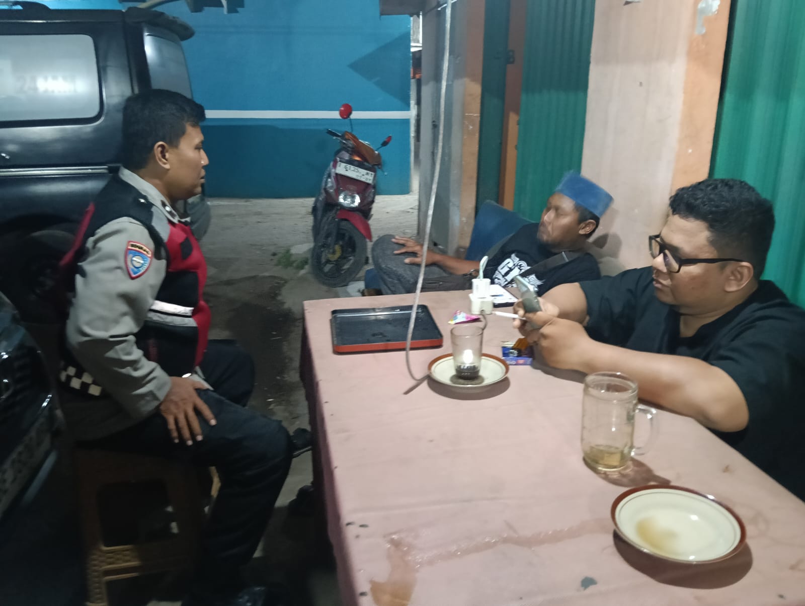 Bhabinkamtibmas Polsek Telagasari Beri Penyuluhan Terkait Pencegahan Kenakalan Remaja Kepada Masyarakat Binaan