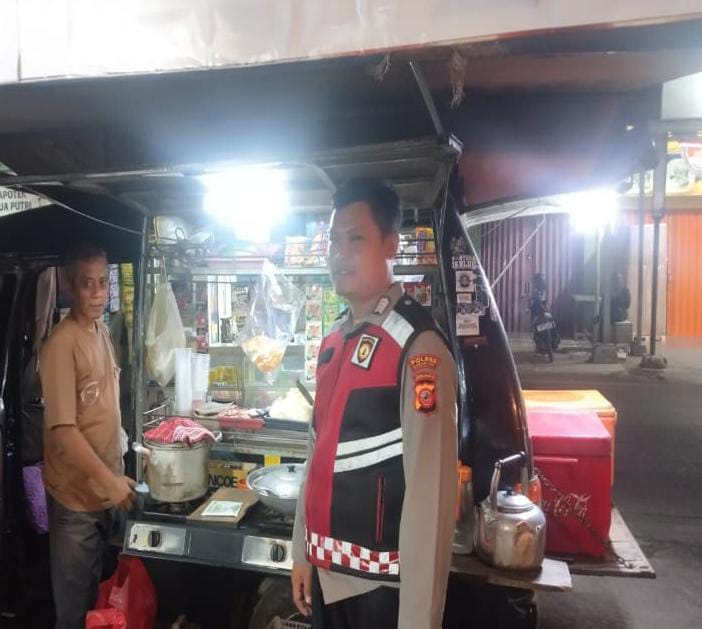 Prekat Polsek Banyusari Giat Patroli Jalan Raya Antisipasi Kejahatan