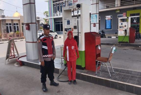 Kunjungi SPBU Gempol Patroli Prekat Polsek Banyusari di Siang Hari