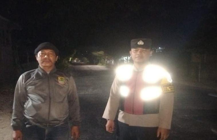 Prekat Polsek Banyusari Giat Patroli Jalan Raya Antisipasi Kejahatan