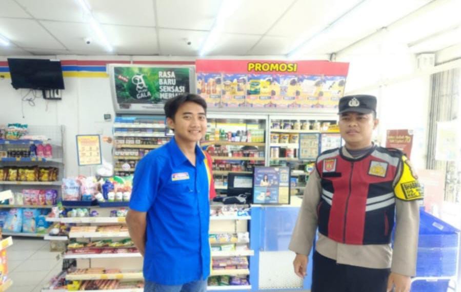 Giat Patroli Perekat Supermarket Indomaret Gempol Guna Antisipasi Kejahatan