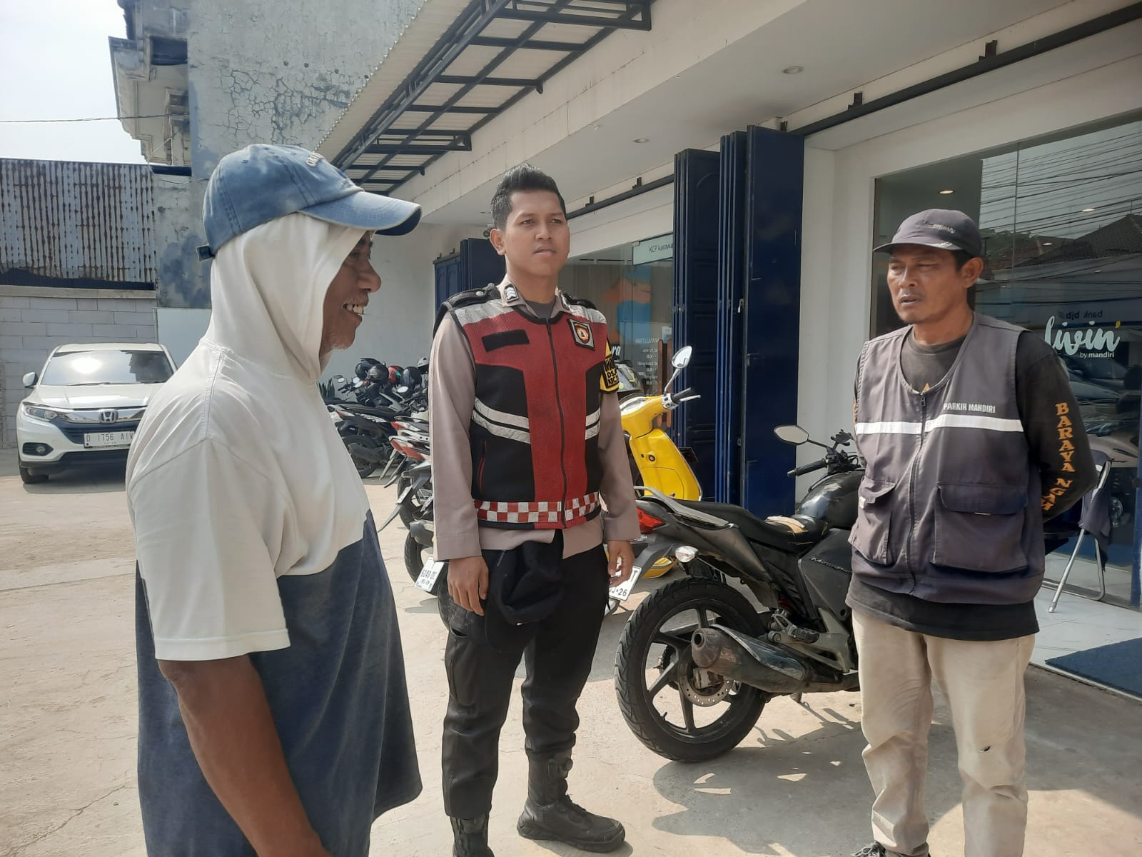Cegah C3, Bhabinkamtibmas Polsek Telagasari Sebar Pesan Kamtibmas