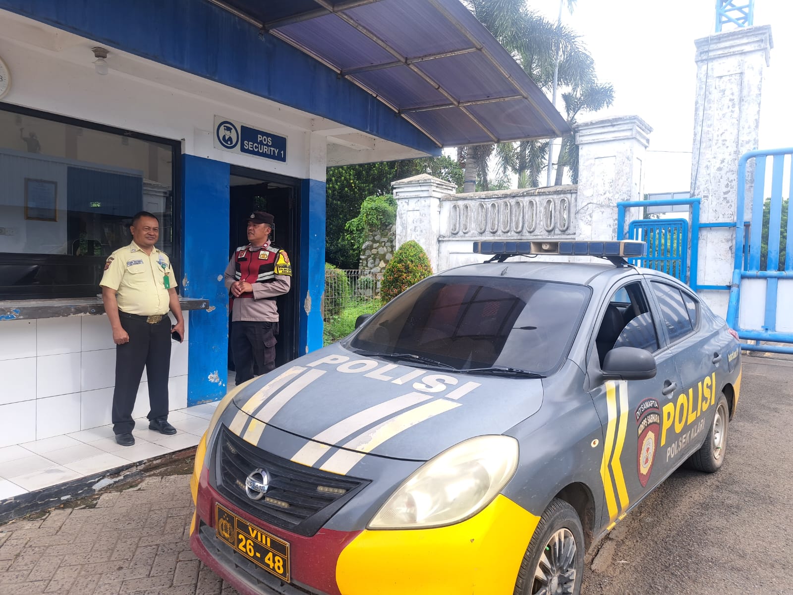 Polsek Klari Patroli KRYD Siang Berikan Penyuluhan Kepada Security PT. APF