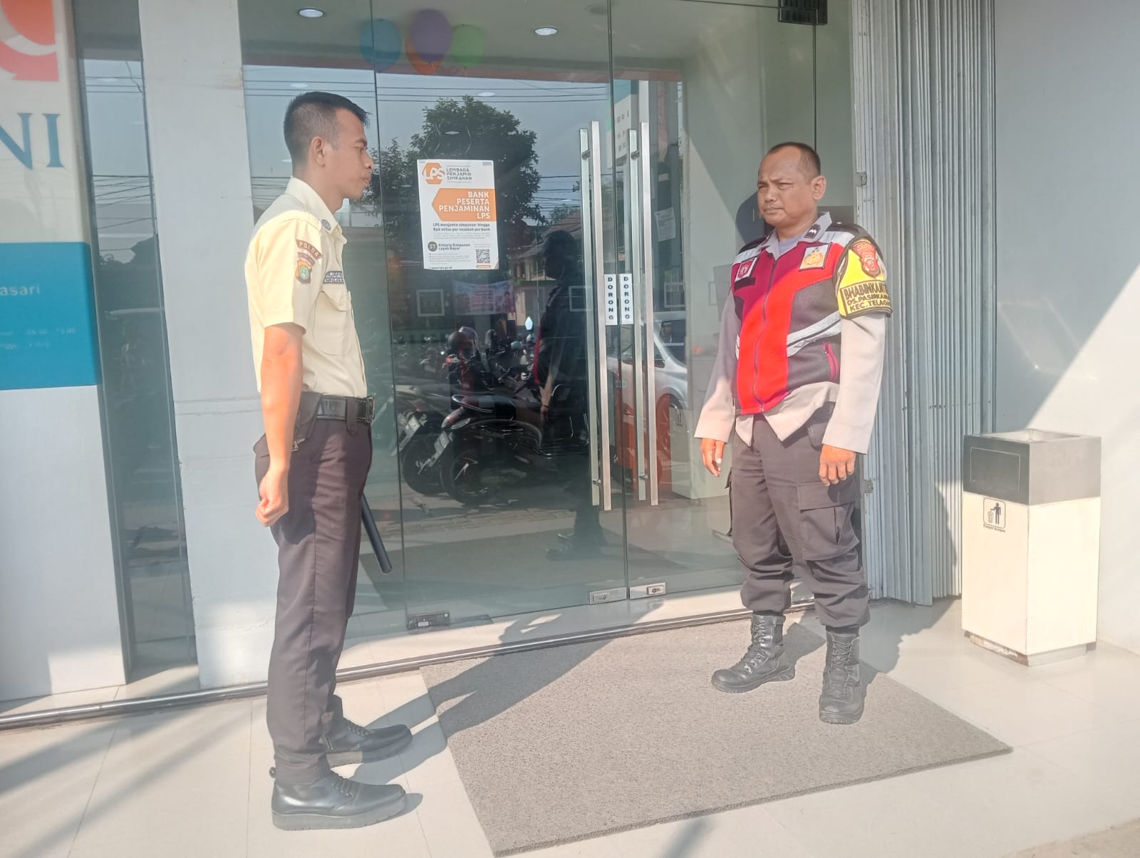 Personil Polsek Telagasari Laksanakan Patroli Rutin di Sekitar Bank dan Objek Vital Cegah Gukamtibmas dan C3