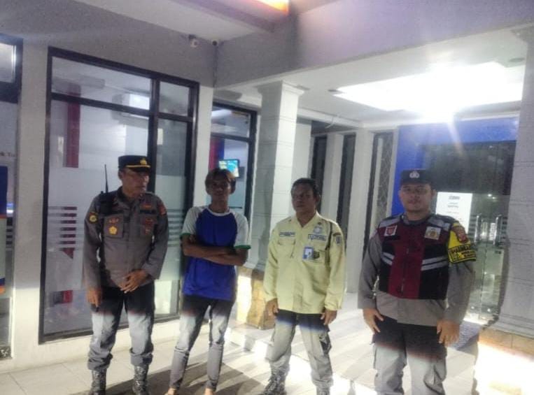 Kunjungi BRI Gempol Patroli Prekat Polsek Banyusari di Malam Hari