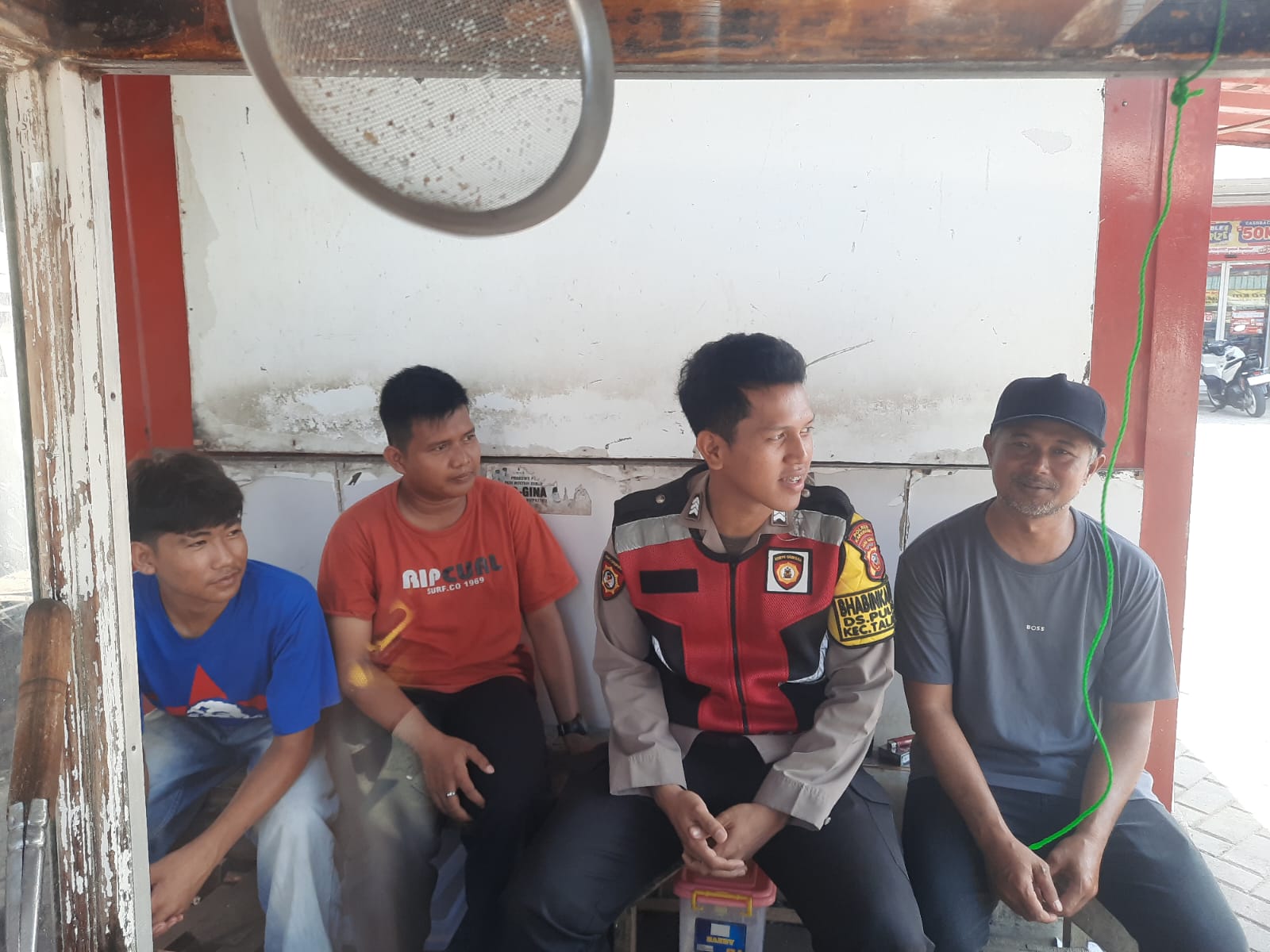 Cegah Kenakalan Remaja, Bhabinkamtibmas Polsek Telagasari Laksanakan Penyuluhan