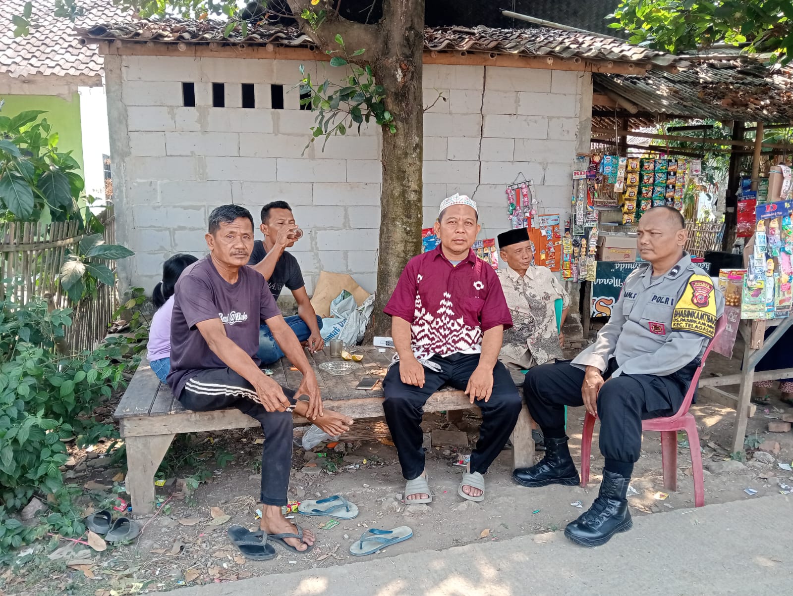 Waspada TPPO, Bhabinkamtibmas Polsek Telagasari Himbau Warga Waspada