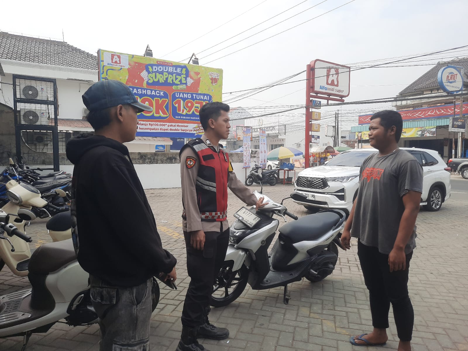 Bhabinkamtibmas Polsek Telagasari Ajak Warga Bersama Jaga Kamtibmas
