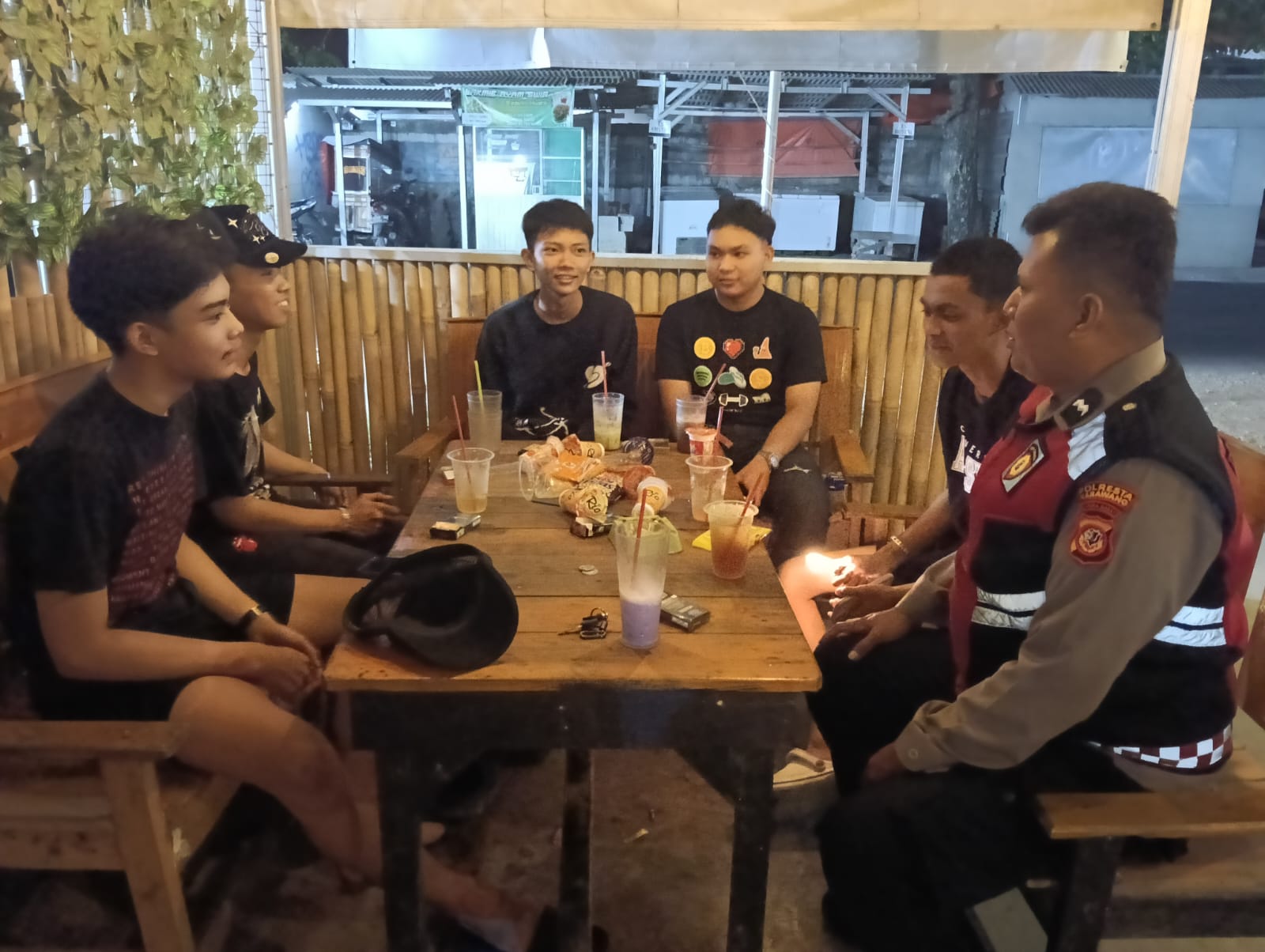 Bhabinkamtibmas Polsek Telagasari Sambangi Warga Binaan dan Sampaikan Himbauan Kamtibmas