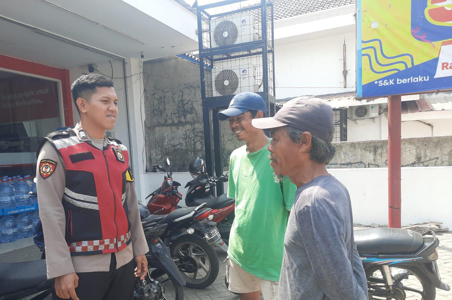 Bhabinkamtibmas Polsek Telagasari Antisipasi Kenakalan Remaja dengan Penyuluhan