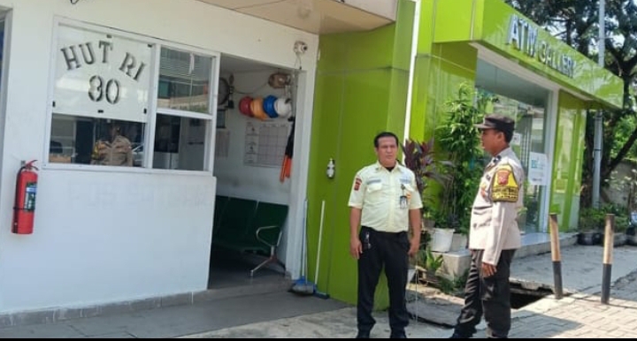 Personil Patroli Polsek Jatisari Berikan Penyuluhan Kamtibmas Kepada Satpam RSUD Jatisari