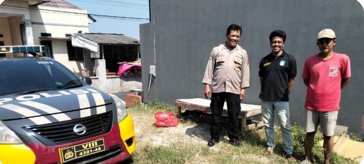 Patroli Polsek Telukjambe Barat Ajak Warga Margakaya Kerjasama Jaga Kamtibmas