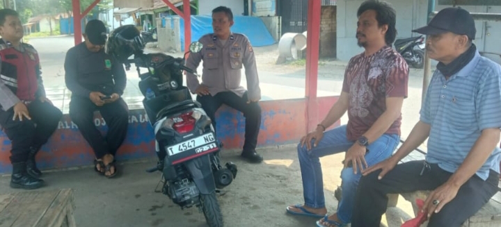 Personil Polsek Telukjambe Barat Ingatkan Para Orangtua Waspada Kenakalan Remaja