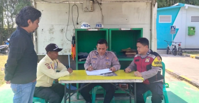 Polsek Telukjambe Barat Lakukan Patroli, Pastikan PT Glico Wings Kondusif