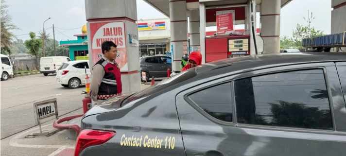 Patroli PREKAT Polsek Telukjambe Barat Sasaran SPBU Nyangkokot