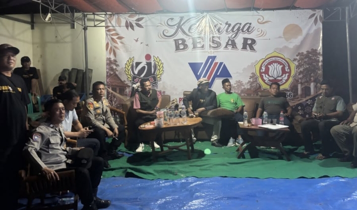 Kapolsek Klari Pimpin Pengamanan Milangkala Jabir OI ke-19 di Desa Gintungkerta