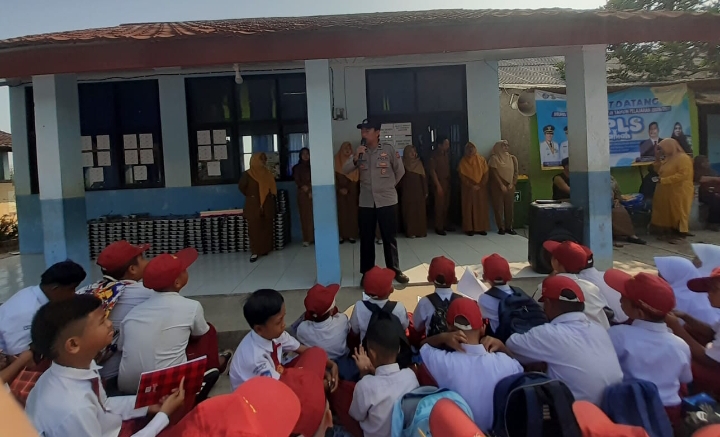 Personil Polsek Klari Jadi Pemateri MPLS di SDN III Pancawati Bekali Pelajar Bahaya NAPZA dan Kenakalan Remaja