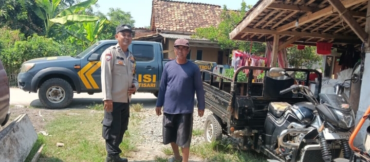 Personil Polsek Jatisari Melaksanakan Patroli Harkamtibmas di Dusun Karajan  ‎