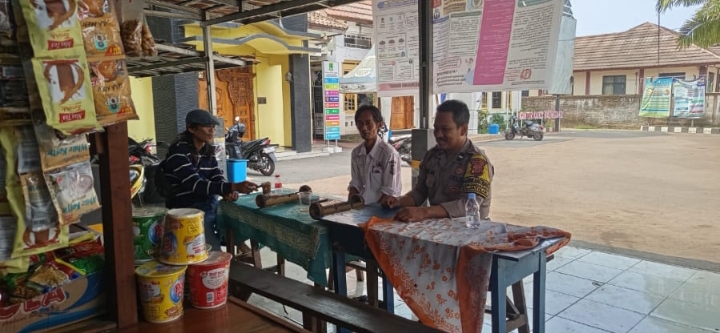 Sebar Himbauan Kepada Warga, Personil Polsek Jatisari Pastikan Lingkungan Kondusif