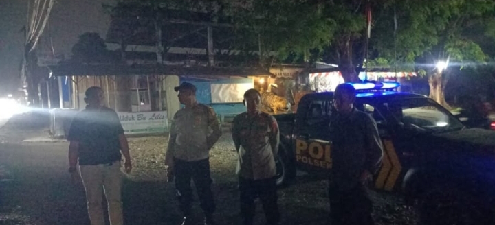 Patroli Skala Besar Polsek Klari Polres Karawang, Gencarkan Pengamanan Wilayah Kecamatan Klari Malam Hari